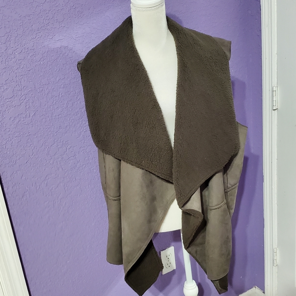 Au Lieu Woman Brown Suede Poncho/Cardigan